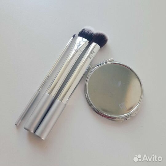Кисти для макияжа Real techniques