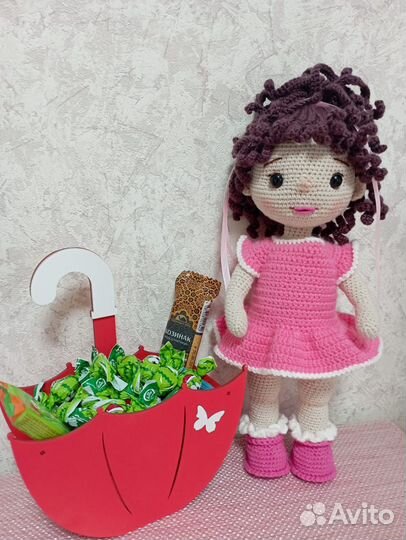 Вязаные игрушки ручной работы. Кукла Карамелька