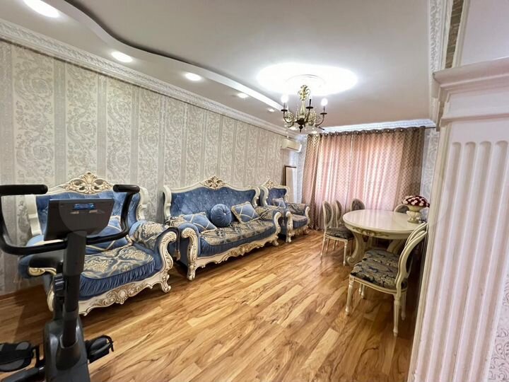 3-к. квартира, 92 м², 4/10 эт.