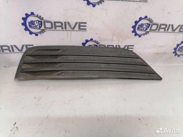 Решетка бампера передняя левая Ford Focus 2