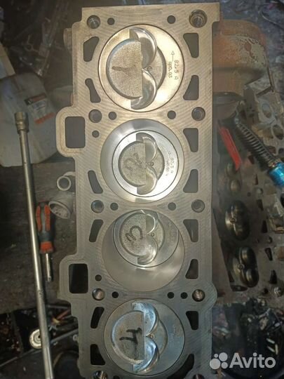 Двигатель 11189