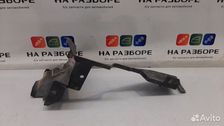 Дефлектор радиатора левый Mazda Cx-7 ER L3-VDT