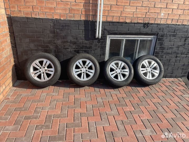 Комплект зимних колес от кия 225/60 r16