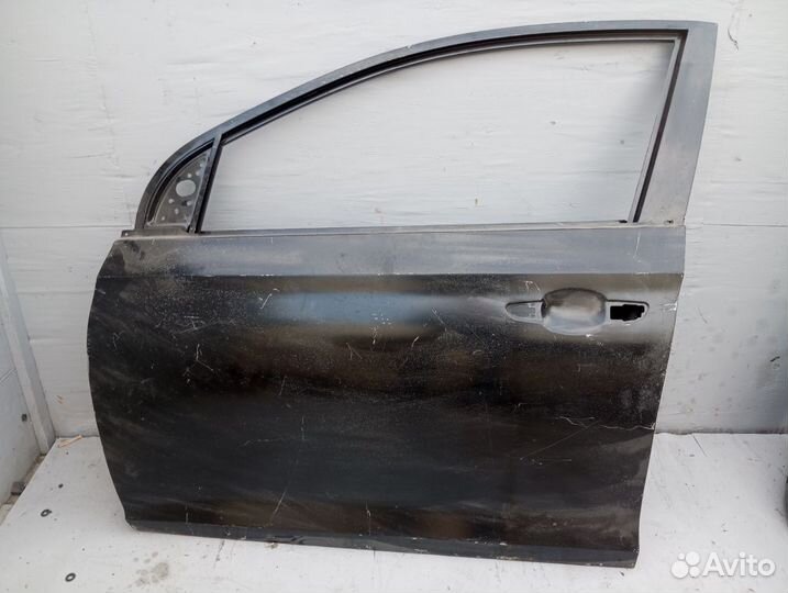 Дверь передняя левая