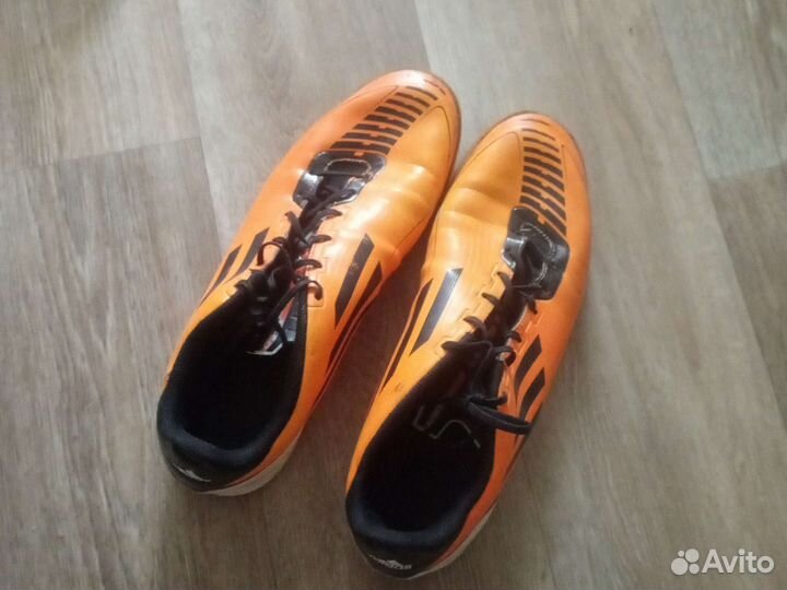 Футзалки adidas