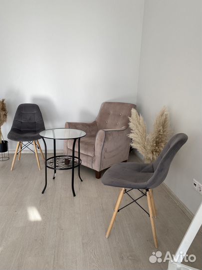 Аренда место визажист бровист