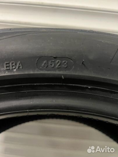 Massimo Velocita U1 245/45 R19 102W