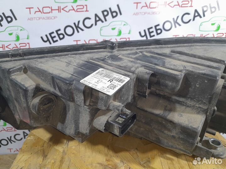 Фара правая Skoda Octavia A8 (2020+)