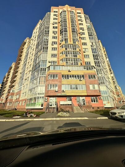 2-к. квартира, 81 м², 10/16 эт.