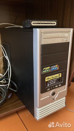 Продается компьютер вместе со столом