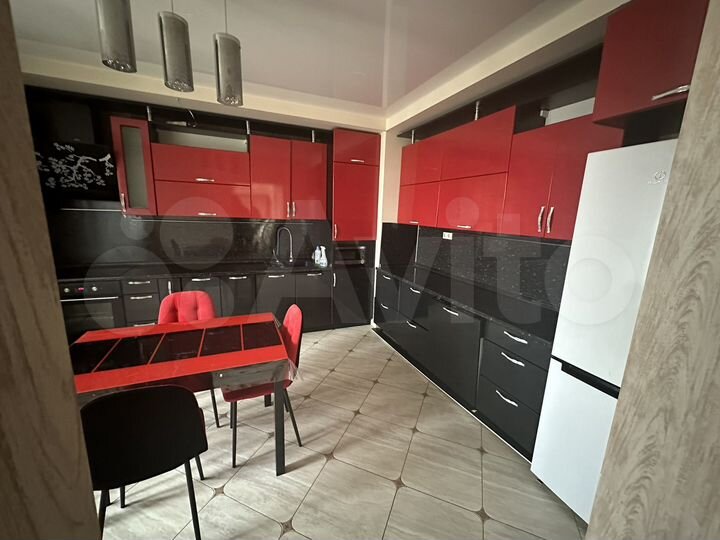 3-к. квартира, 104 м², 12/14 эт.