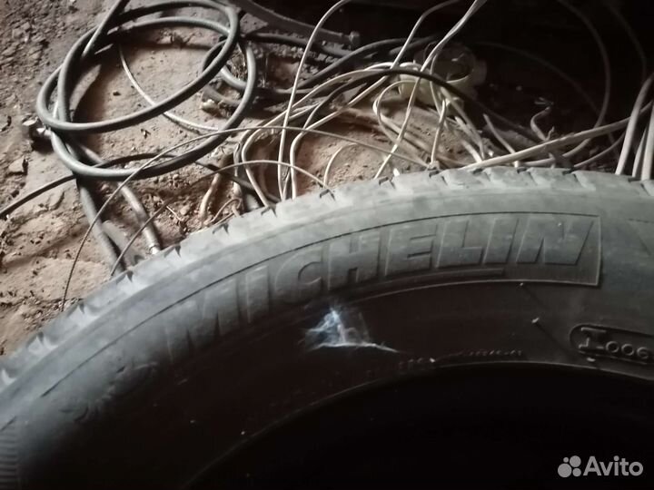 Michelin Agilis 235/65 R17 104B