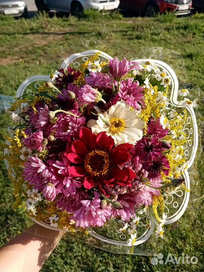 Букет цветов из ромашек