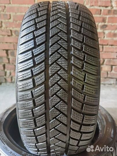 Vredestein Wintrac Pro 235/55 R17 103V