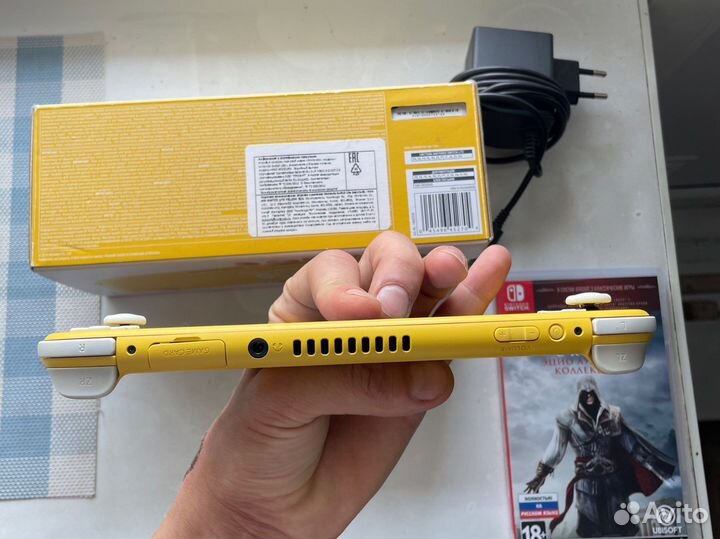 Nintendo switch lite