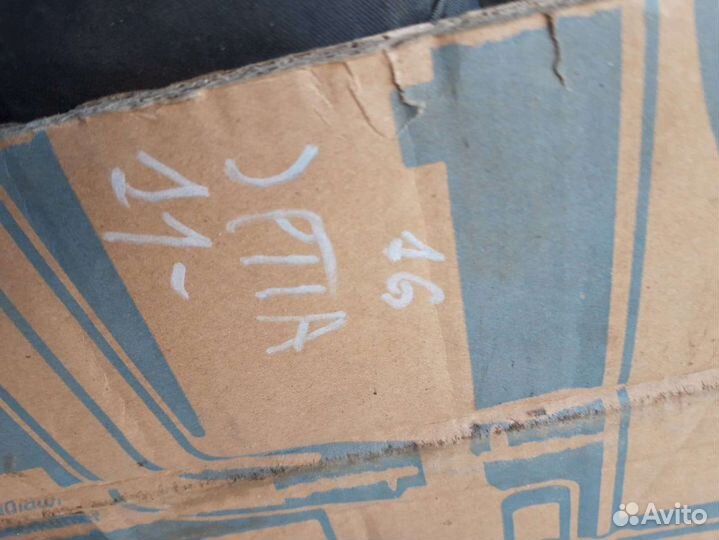 Радиатор охлаждения Фольксваген Джетта 6 1.6