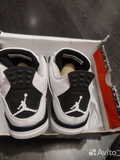 Новые Air Jordan 4 Retro Military оригинал р40