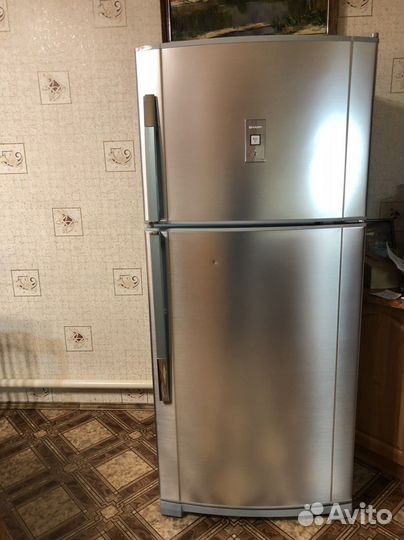 Холодильник sharp