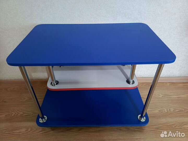 Журнальный столик на колесах бу