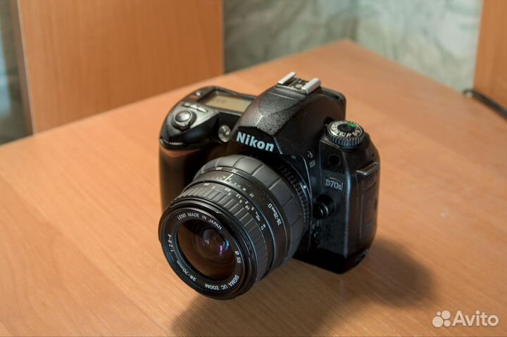 Фотоаппарат Nikon D70s