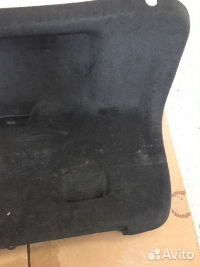 Обшивка крышки багажника Volkswagen Phaeton(1839)