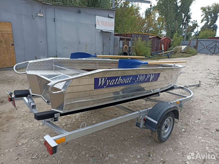 WyatBoat 390 с вëслами