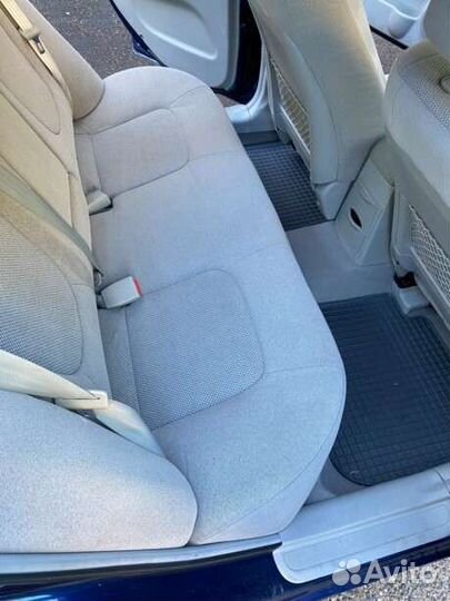 Задние сиденья на Киа cerato 1 поколение