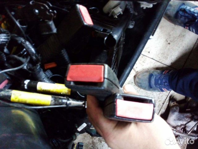 Ford focus 2 застежки ремня безопасности