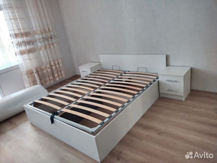 Кровать с подьемным механизмом