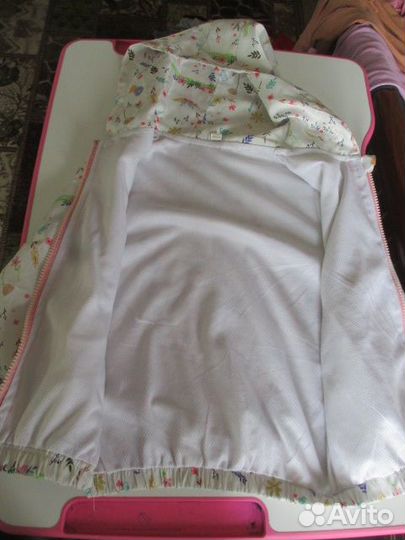 Ветровка для девочки