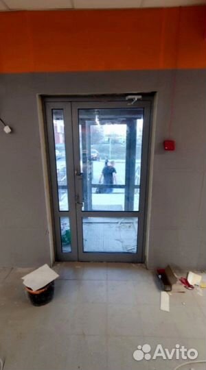 Дверь пластиковая входная