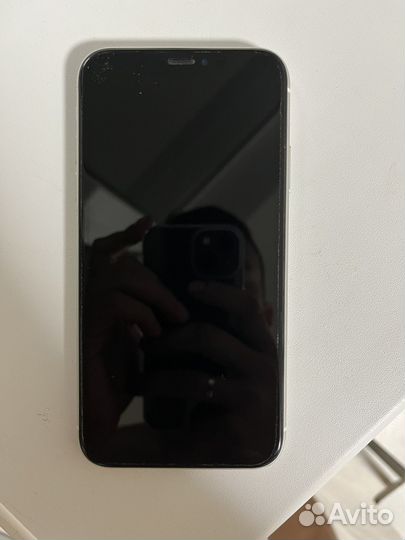 Телефон iPhone XR 64