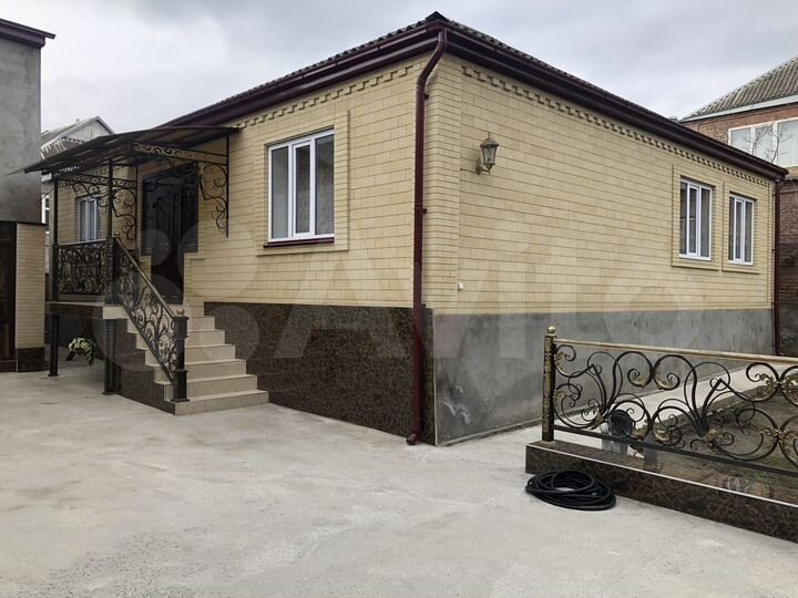 Дом 200 м² на участке 6 сот.