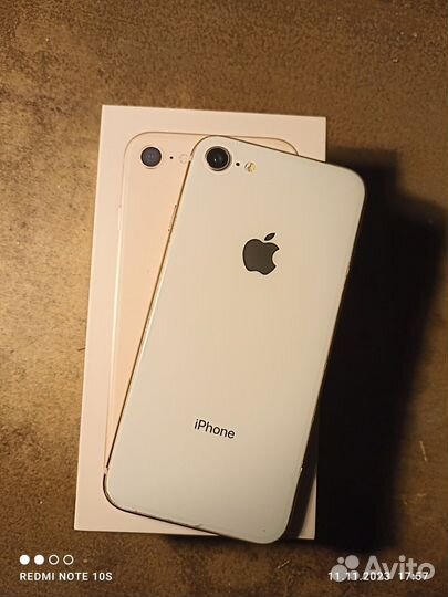 iPhone 8, 64 ГБ