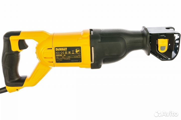 Пила сабельная DeWalt DWE 305 PK