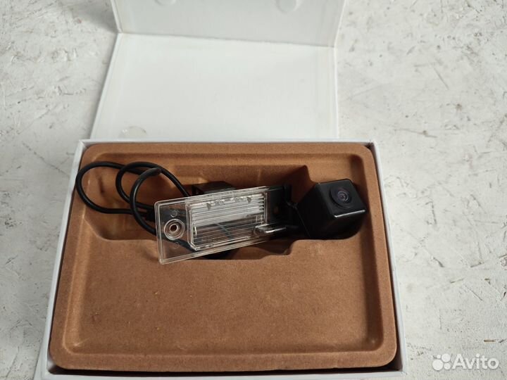 Камера заднего вида са 9844 Volkswagen Tiguan 2010