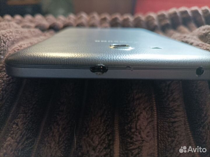 Samsung SM T 111