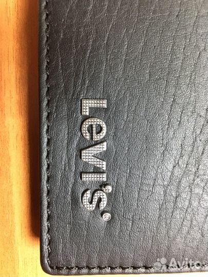Мужской кошелёк из натуральной кожи Levi's