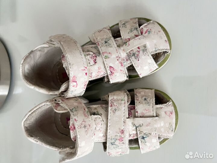 Сандалии для девочки 23 размер