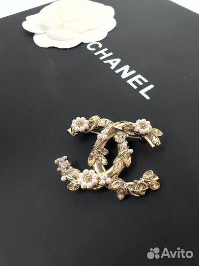 Брошь,серьги,кулон Chanel