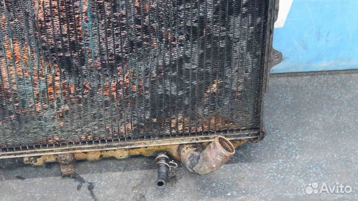 Радиатор охлаждения Mitsubishi Pajero (Митсубиси П