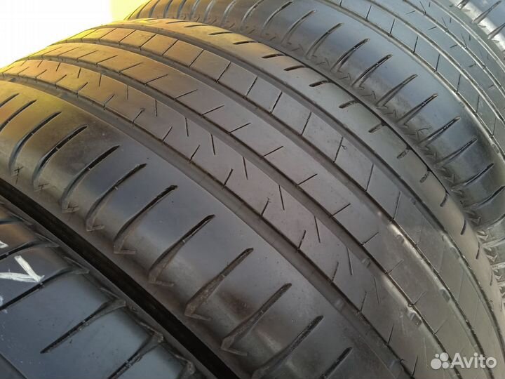 Bridgestone Alenza 001 235/50 R19