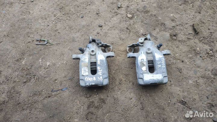 Суппорт задний Peugeot 408 левый / правый