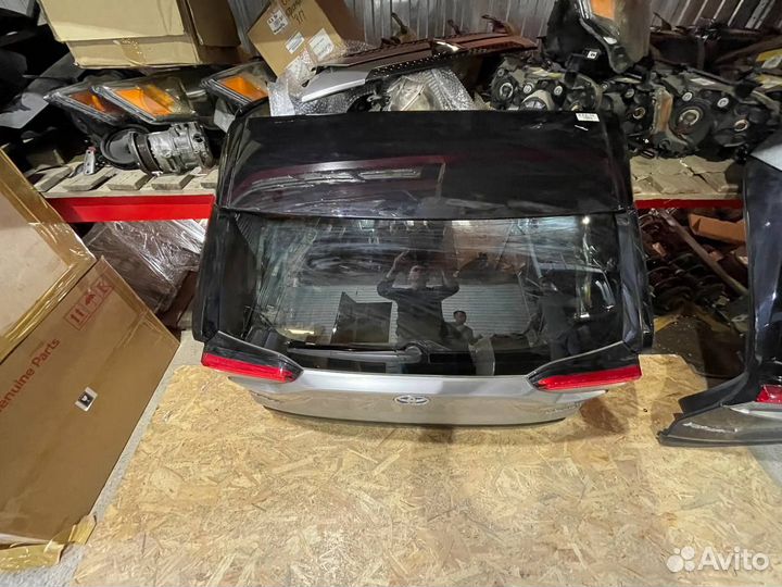 Крышка багажника Тойота Рав 4 50