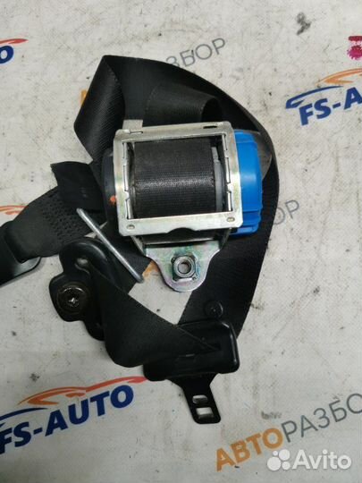Ремень безопасности передний правый Ford Fiesta