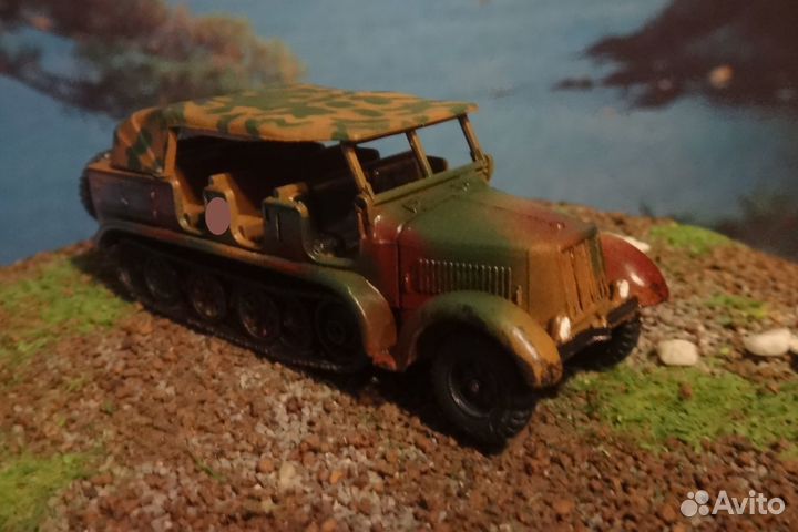 Вагоны, авто,бронетехника для макетов 1/87