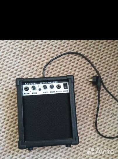 Гитарный комбоусилитель 10 ватт