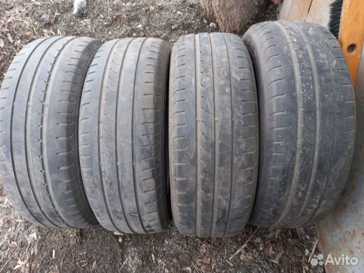 Goodyear EfficientGrip 195/60 R16