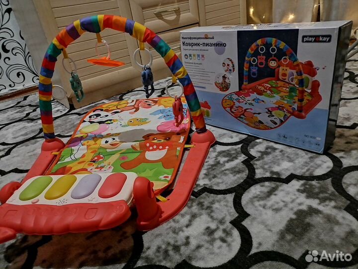 Развивающий коврик с пианино