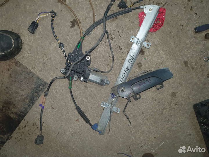 Стеклоподьемник на форд мондео 2